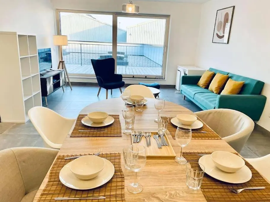 Elegant 2 Bedrooms In Center With Parking &Terrace- 142-99 Luxemburgo